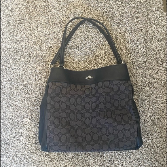 Coach purse - Picture 1 of 2